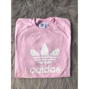 Light pink adidas T-shirt